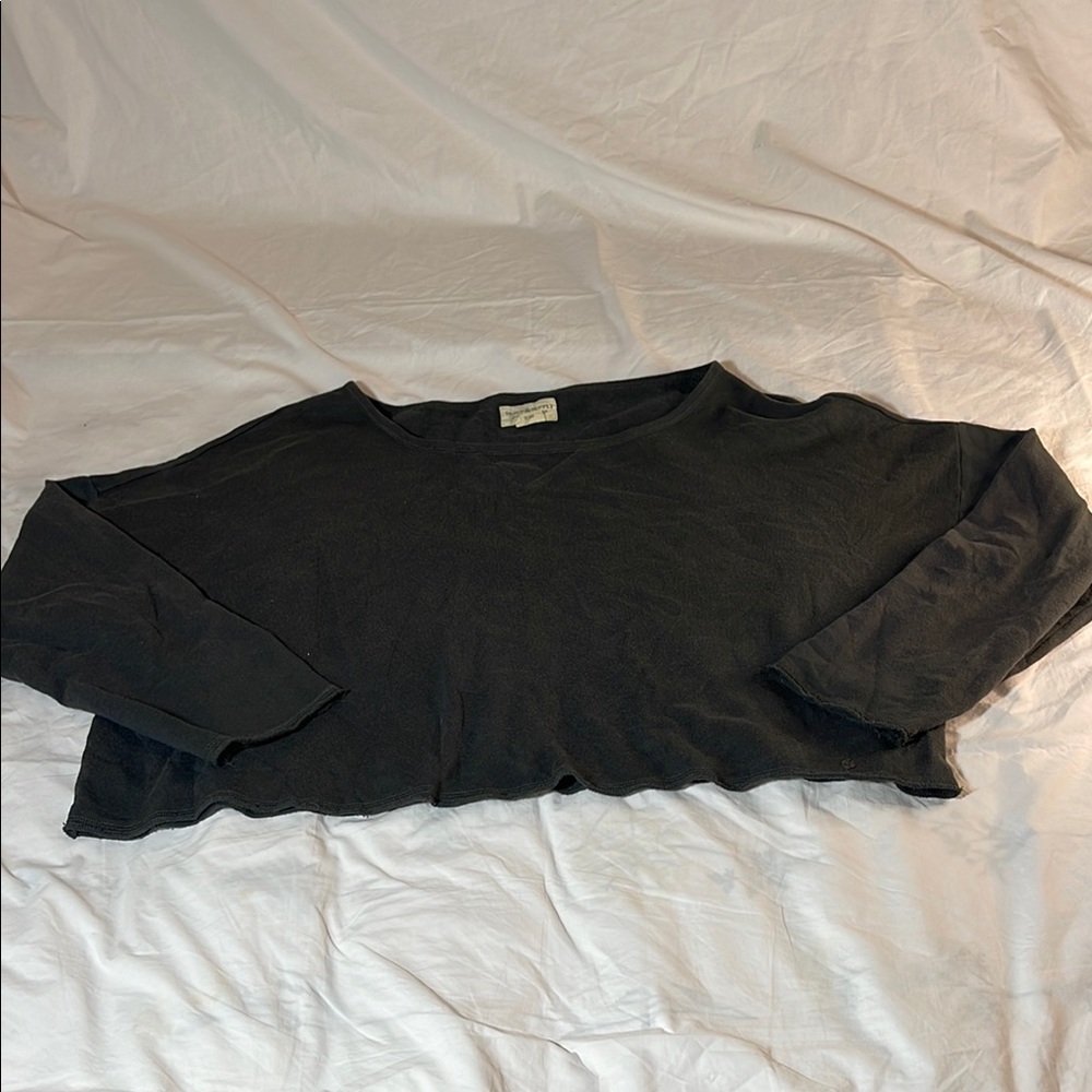 Black Long Sleeve Crop Top